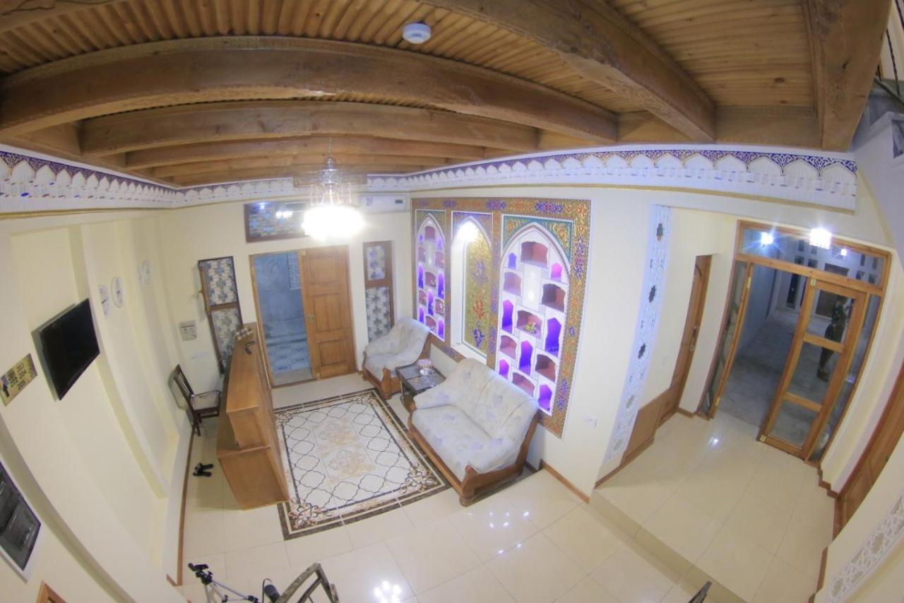Old House Hotel بخارى المظهر الخارجي الصورة